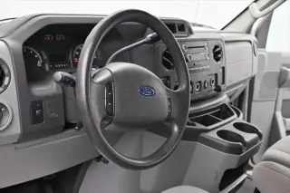 Ford E-Series 2009 E-350 SD Furgoneta de Carga Extendida 3 puertas