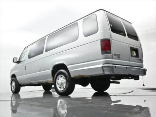 Ford E-Series 2009 E-350 SD Furgoneta de Carga Extendida 3 puertas