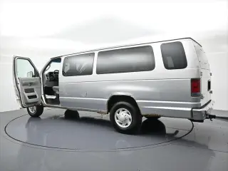Ford E-Series 2009 E-350 SD Furgoneta de Carga Extendida 3 puertas