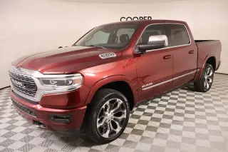 Ram 1500 2023 4x4 Limited 4 puertas Cabina Crew 5.6 pies. Pickup