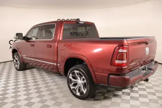 Ram 1500 2023 4x4 Limited 4 puertas Cabina Crew 5.6 pies. Pickup