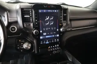 Ram 1500 2023 4x4 Limited 4 puertas Cabina Crew 5.6 pies. Pickup