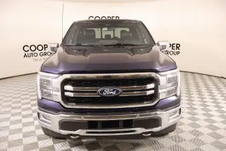 Ford F-150 2024 4x4 Lariat 4 puertas SuperCrew 5.5 pies. SB