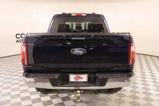 Ford F-150 2024 4x4 Lariat 4 puertas SuperCrew 5.5 pies. SB