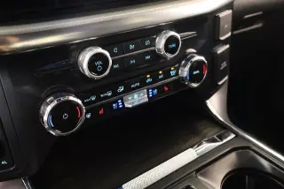 Ford F-150 2024 4x4 Lariat 4 puertas SuperCrew 5.5 pies. SB