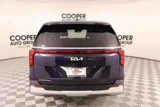 Kia Carnival 2025 LXS 4 puertas Minivan