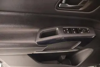 Nissan Pathfinder 2025 SV 4 puertas SUV