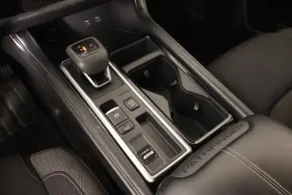 Nissan Pathfinder 2025 SV 4 puertas SUV