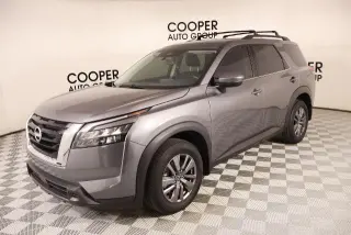 Nissan Pathfinder 2025 SV 4 puertas SUV