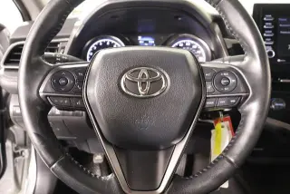 Toyota Camry 2022 SE 4 puertas Sedan
