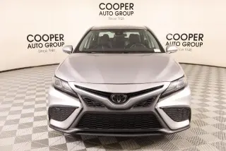 Toyota Camry 2022 SE 4 puertas Sedan