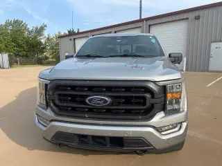 Ford F-150 2021 4x4 XLT 4 puertas SuperCrew 5.5 pies. SB