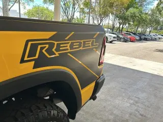 Ram 1500 2023 4x4 Rebel 4 puertas Cabina Crew 5.6 pies. Caja Pickup