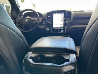 Ram 1500 2023 4x4 Rebel 4 puertas Cabina Crew 5.6 pies. Caja Pickup