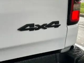 Ram 1500 2021 4x4 Rebel 4 puertas Cabina Crew 5.6 pies. Pickup SB