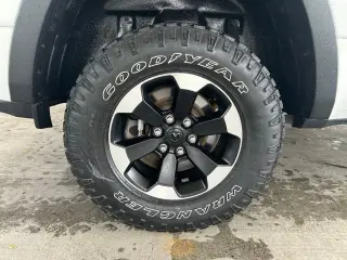 Ram 1500 2021 4x4 Rebel 4 puertas Cabina Crew 5.6 pies. Pickup SB