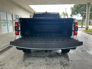 Ram 1500 2021 4x4 Rebel 4 puertas Cabina Crew 5.6 pies. Pickup SB