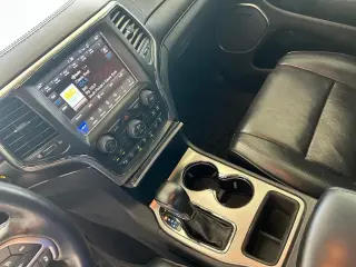 Jeep Grand Cherokee 2018 4x2 Overland 4 puertas SUV