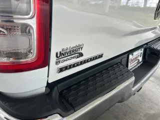 Ram 2500 2023 4x4 Big Horn 4 puertas Cabina Crew 6.3 pies. Caja corta Pickup