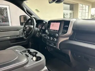 Ram 2500 2023 4x4 Big Horn 4 puertas Cabina Crew 6.3 pies. Caja corta Pickup
