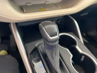 Toyota Highlander Híbrido 2024 AWD XLE 4 puertas SUV