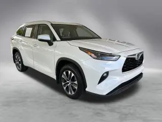 Toyota Highlander Híbrido 2024 AWD XLE 4 puertas SUV