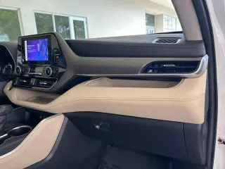 Toyota Highlander Híbrido 2024 AWD XLE 4 puertas SUV