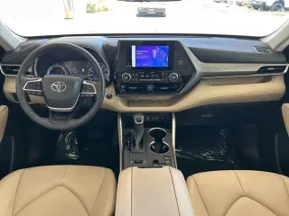 Toyota Highlander Híbrido 2024 AWD XLE 4 puertas SUV