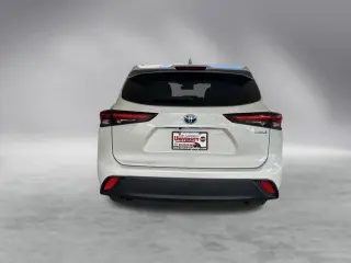 Toyota Highlander Híbrido 2024 AWD XLE 4 puertas SUV