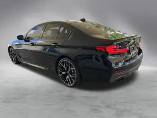 Serie 5 de BMW 2023 540i Sedan 4 puertas