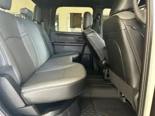 Ram 2500 2025 4x4 Tradesman 4 puertas Cabina Crew 8 pies LB Pickup