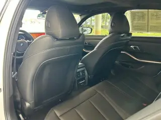 Serie 3 de BMW 2026 AWD 330i xDrive Sedan 4 puertas
