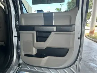 Ford F-350 Super Duty 2022 4x4 King Ranch 4 puertas Cabina Crew 8 pies. LB DRW Pickup