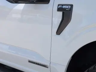 Ford F-150 2023 4x4 Limited 4 puertas SuperCrew 5.5 pies. Caja corta