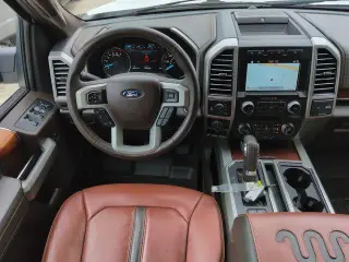 Ford F-150 2019 4x4 XL 4 puertas SuperCrew 5.5 pies. SB