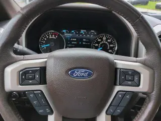 Ford F-150 2019 4x4 XL 4 puertas SuperCrew 5.5 pies. SB