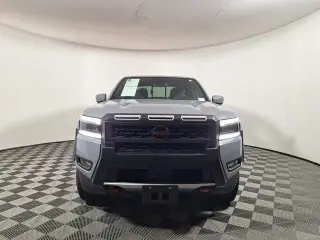 Nissan Frontier 2025 4x2 PRO-X 4 puertas Cabina Crew 5 pies. SB