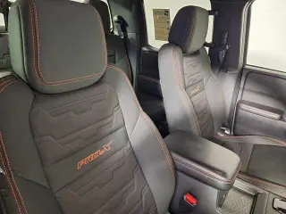 Nissan Frontier 2025 4x2 PRO-X 4 puertas Cabina Crew 5 pies. SB