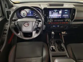 Nissan Frontier 2025 4x2 PRO-X 4 puertas Cabina Crew 5 pies. SB