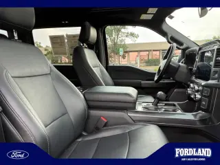 Ford F-150 2023 4x4 XL 4 puertas SuperCrew 5.5 pies SB