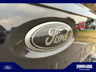 Ford F-150 2023 4x4 XL 4 puertas SuperCrew 5.5 pies SB