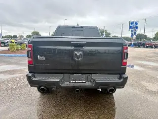 Ram 1500 2022 4x2 Limited 4 puertas Crew Cab 1.93 m Pickup