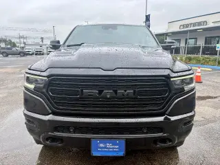 Ram 1500 2022 4x2 Limited 4 puertas Crew Cab 1.93 m Pickup