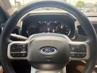 Ford Expedition 2024 4x2 XLT 4 puertas SUV