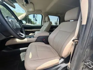 Ford Expedition 2024 4x2 XLT 4 puertas SUV