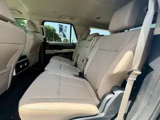 Ford Expedition 2024 4x2 XLT 4 puertas SUV
