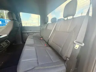 Ford F-150 2025 4x2 STX 4 puertas SuperCrew 5.5 pies. Caja corta
