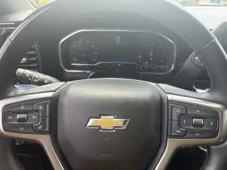 Chevrolet Silverado 1500 2025 4x4 LT 4 puertas Cabina Crew 5.8 pies. SB con 1LT