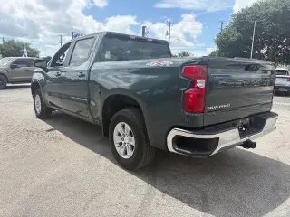 Chevrolet Silverado 1500 2025 4x4 LT 4 puertas Cabina Crew 5.8 pies. SB con 1LT