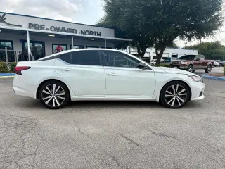 Nissan Altima 2021 2.0 SR 4 puertas Sedan